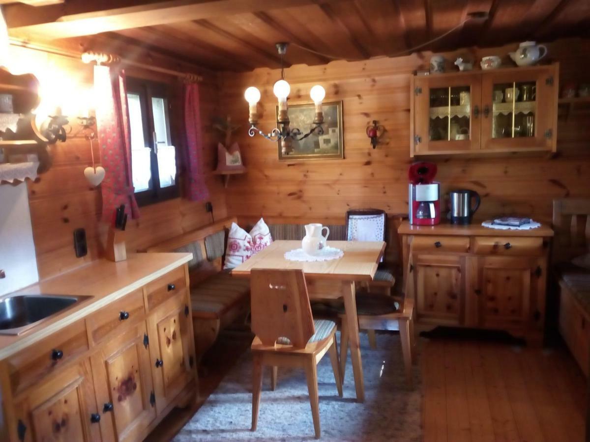 バート・ゴイーザーン Ferienhaus "Badl"ヴィラ エクステリア 写真